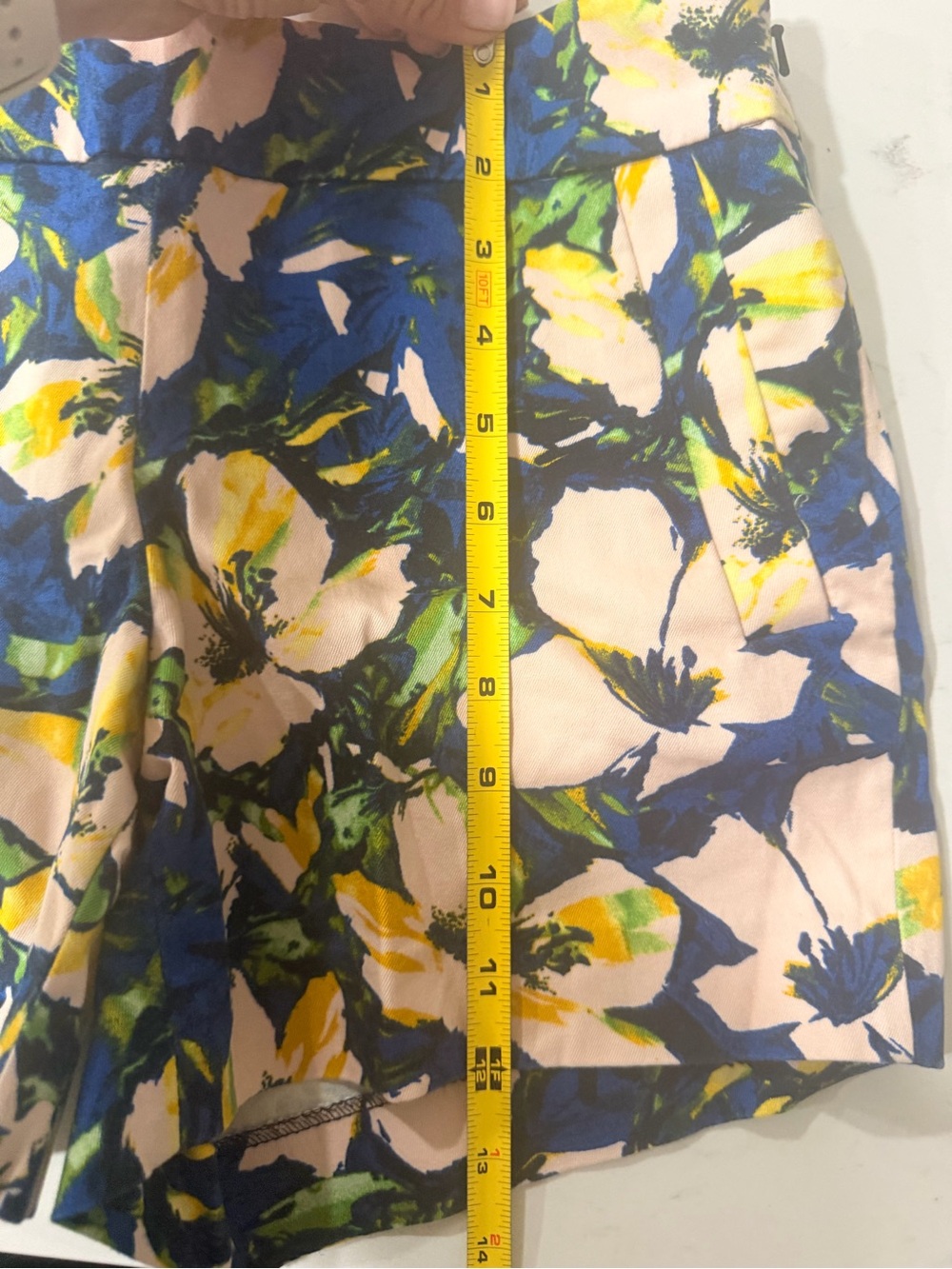J. Crew Navy, Cream & Yellow Floral High-Waist Shorts 0090 - Picture 3 of 4